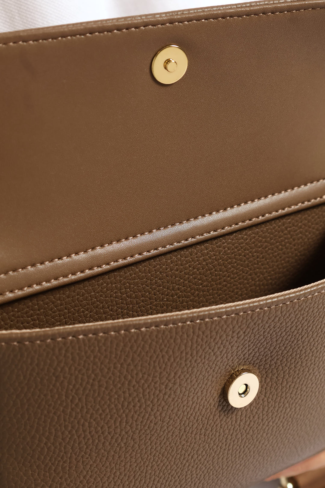 Lyon Camera Bag With Flap - Taupe