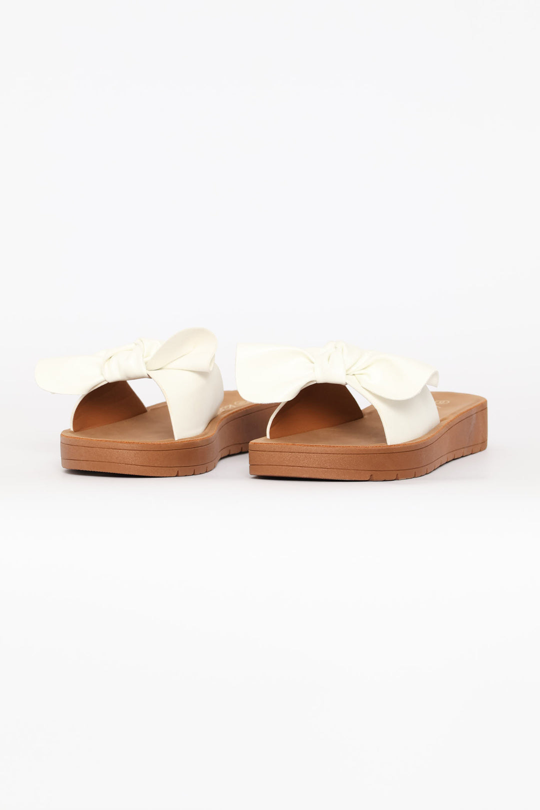 Comfort Sandal With Bow Detail - White