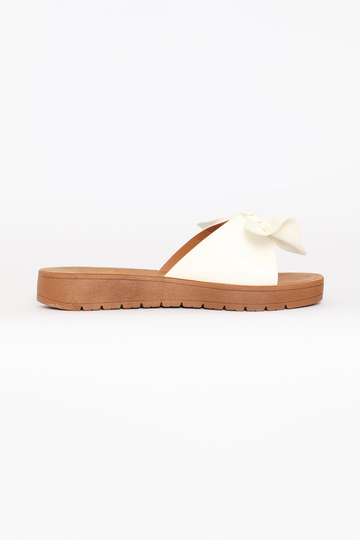 Comfort Sandal With Bow Detail - White