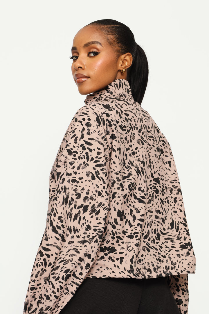 Essential Graphic Print Relaxed Woven Top - Sandstone