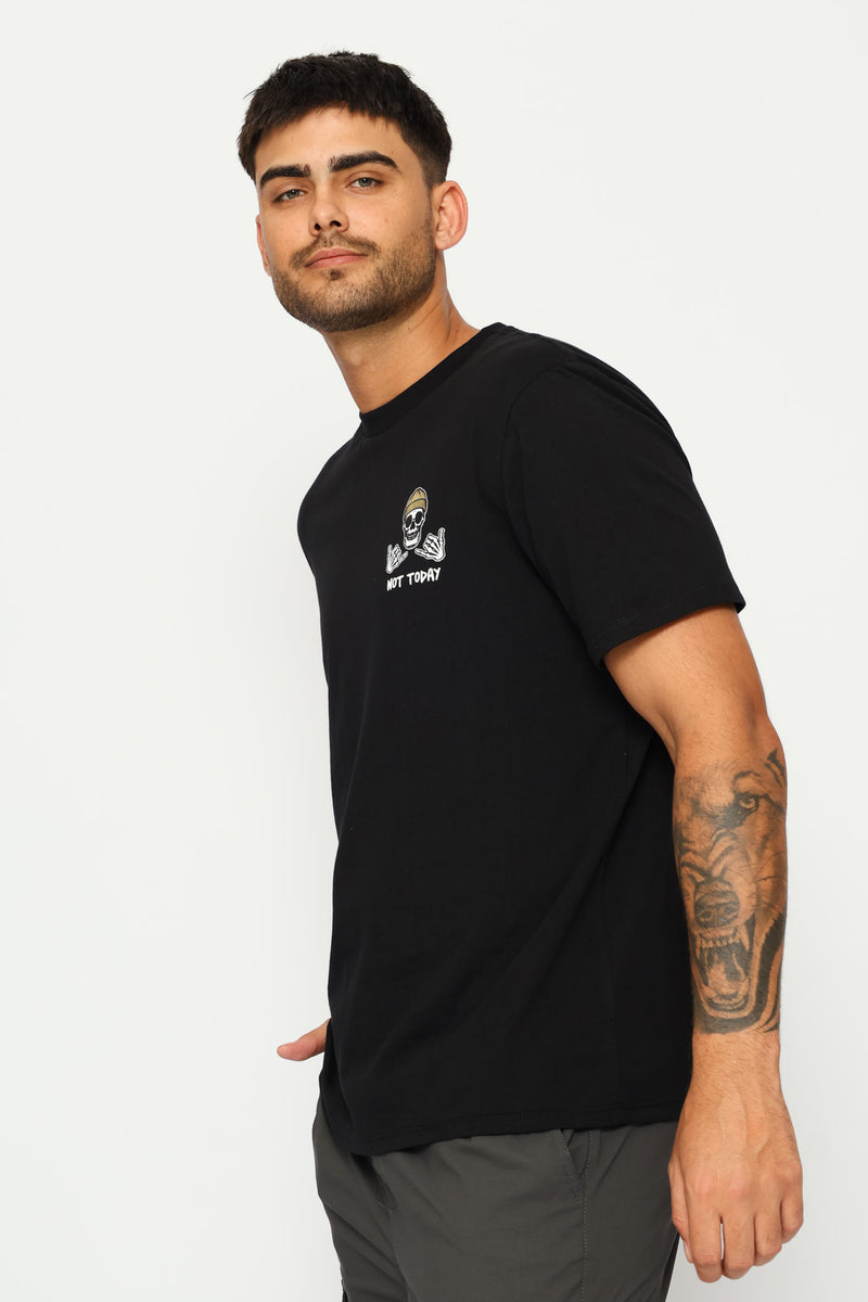 Skull Front Print Tee - Black