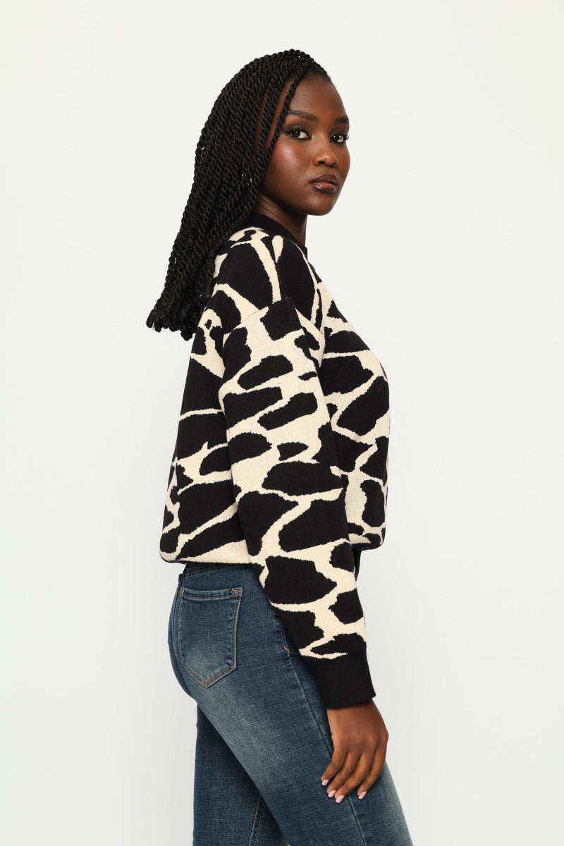 Abstract Monochrome Pullover - Black