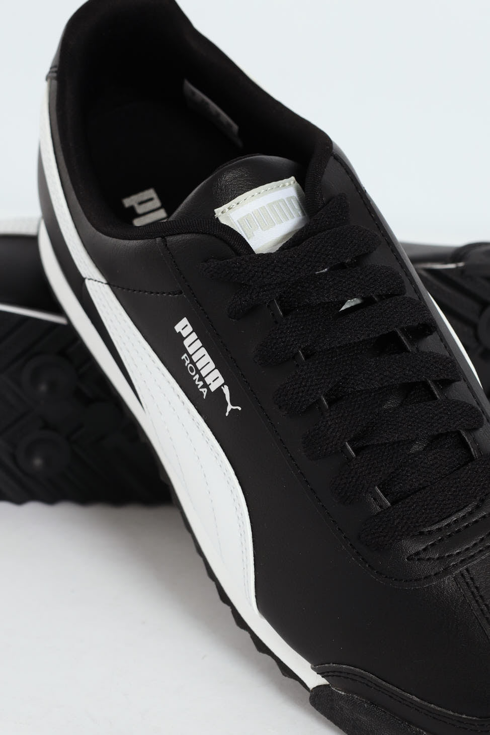 Roma Basic Sneaker - Black/White