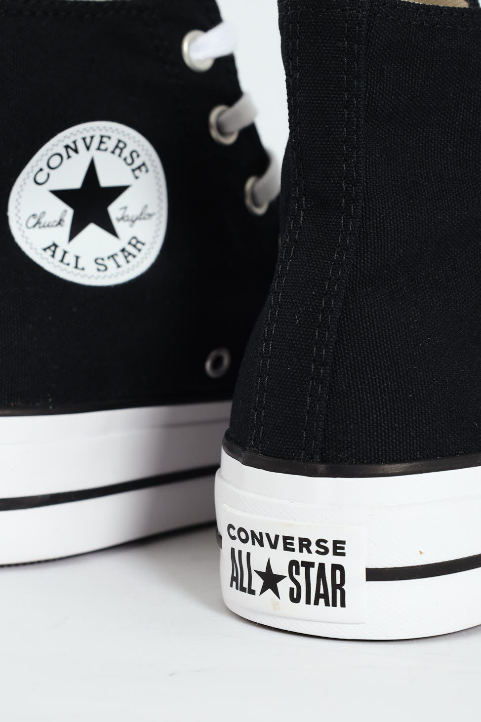 Chuck Taylor All Star Platform Canvas Sneaker - Black