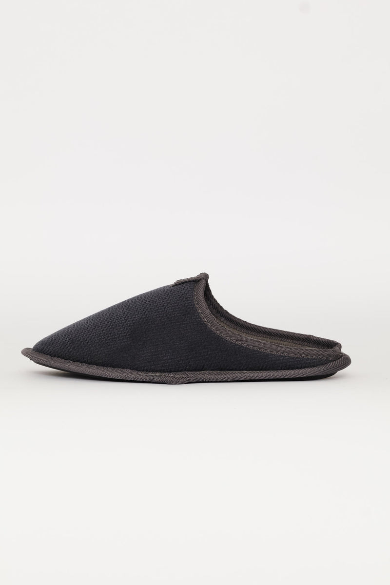Diamond Embossed Check Footbed Slippers - Grey