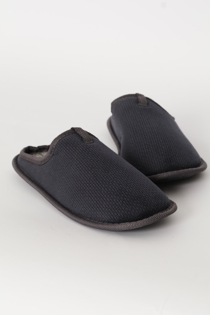 Diamond Embossed Check Footbed Slippers - Grey