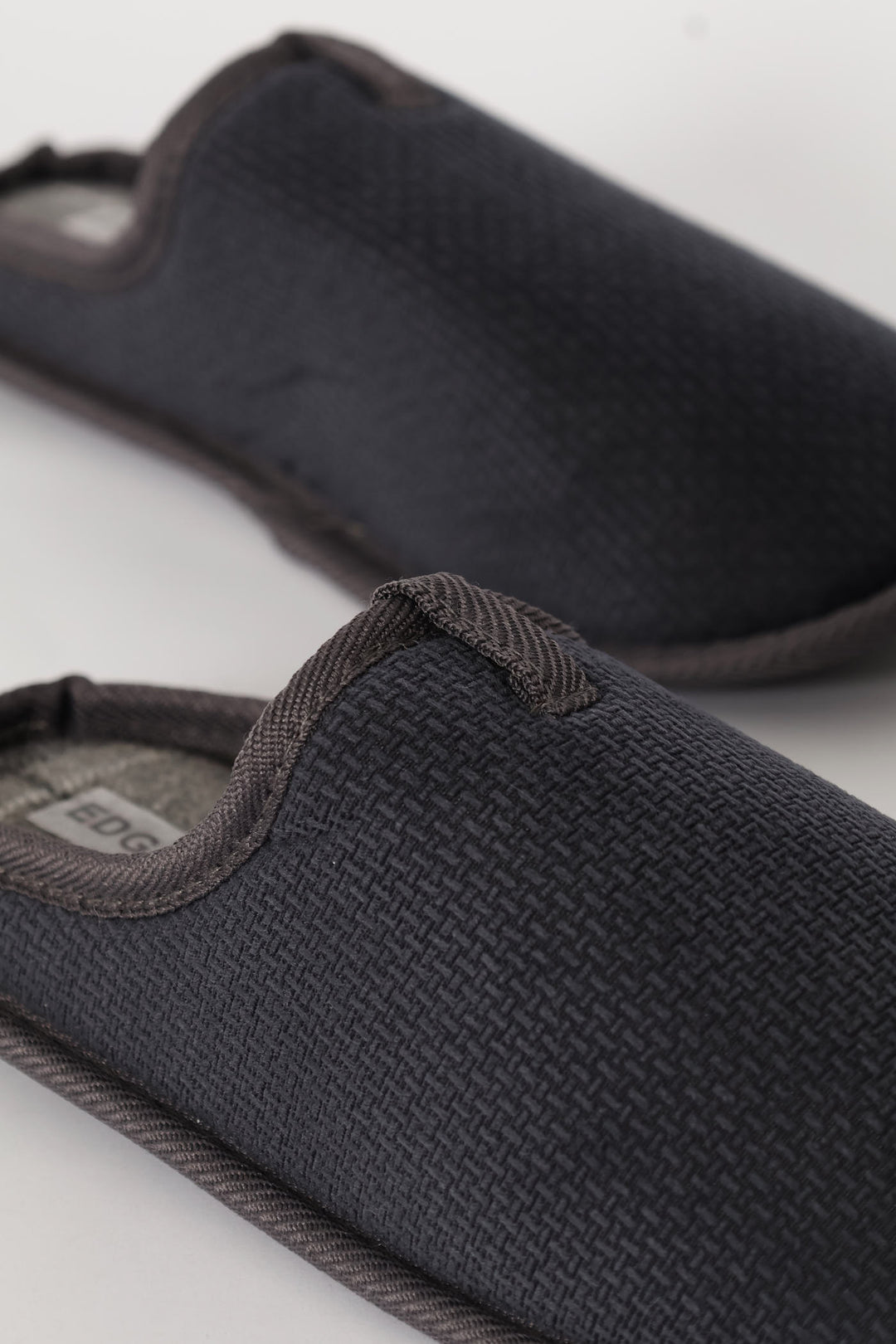 Diamond Embossed Check Footbed Slippers - Grey