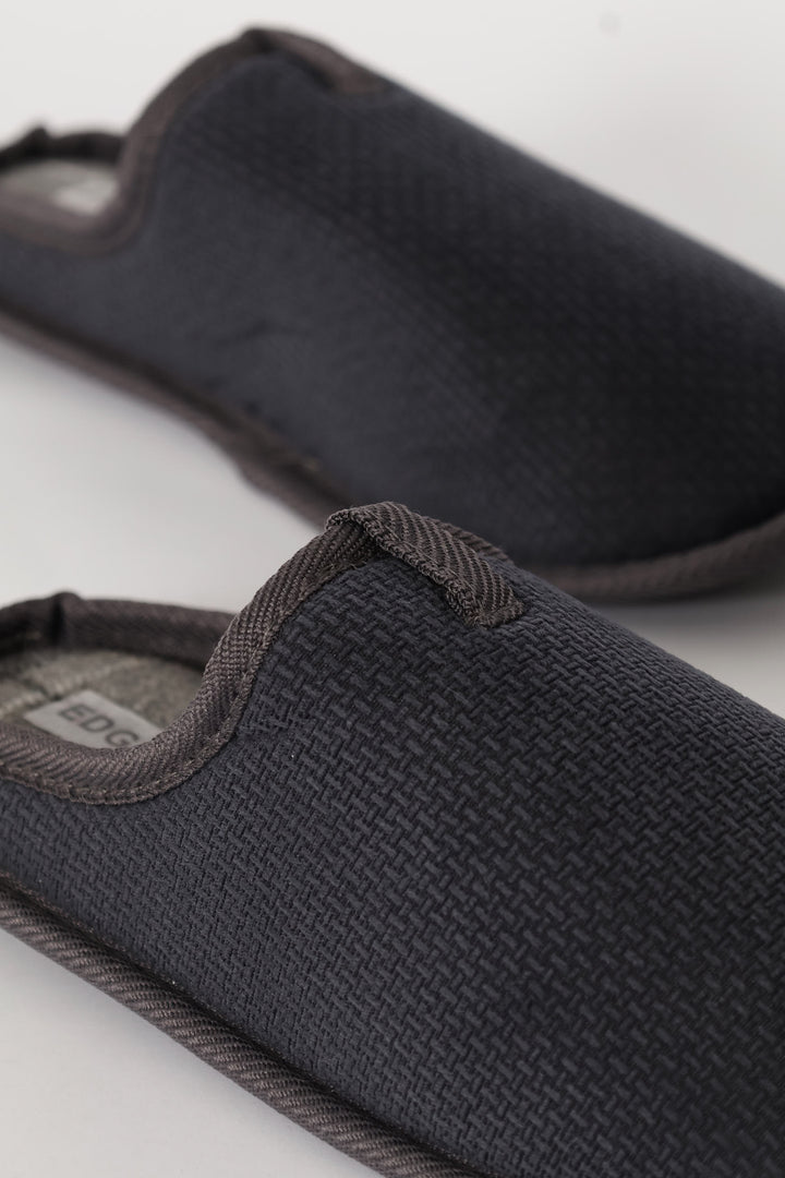 Diamond Embossed Check Footbed Slippers - Grey