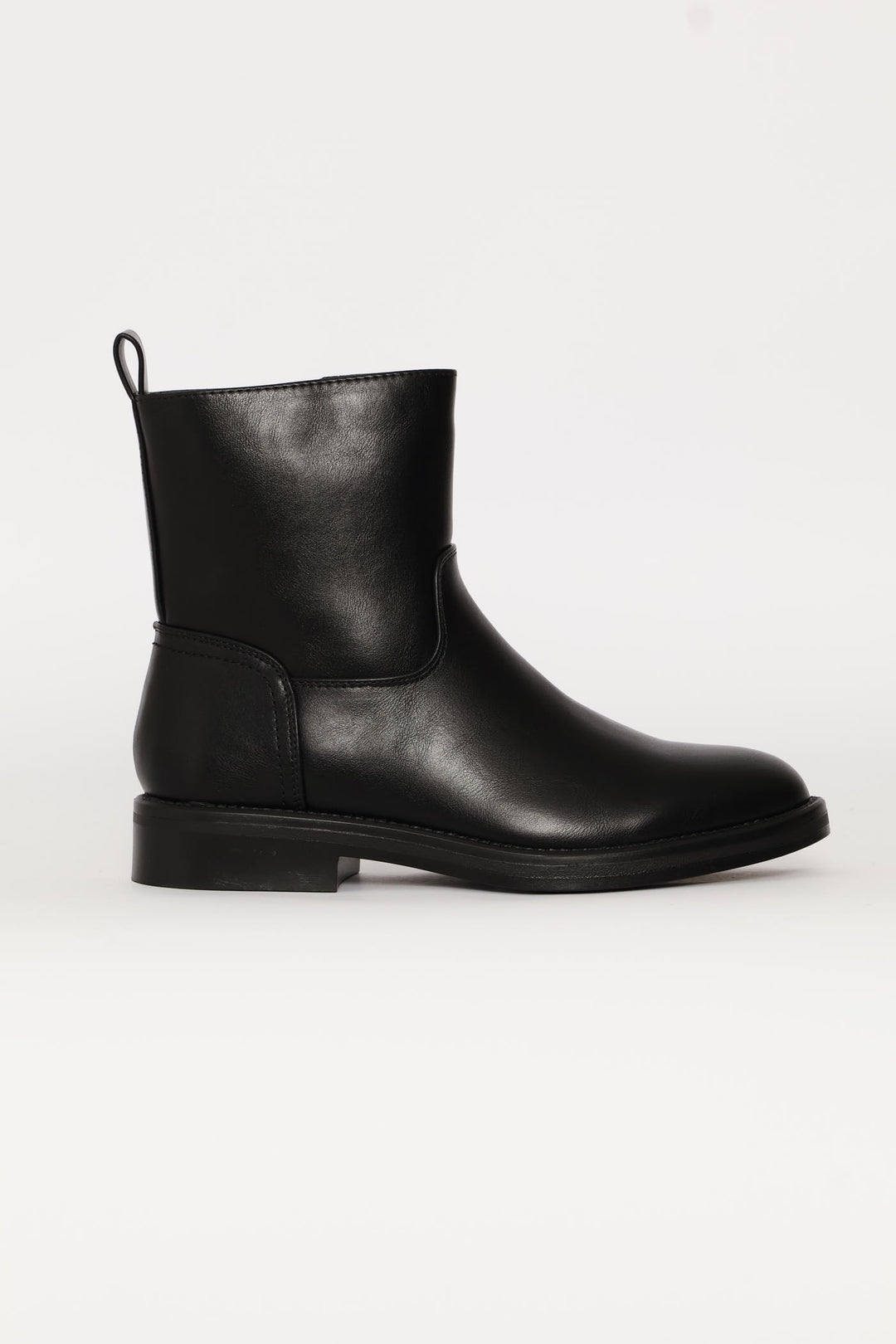 Round Toe Ankle Boot - Black