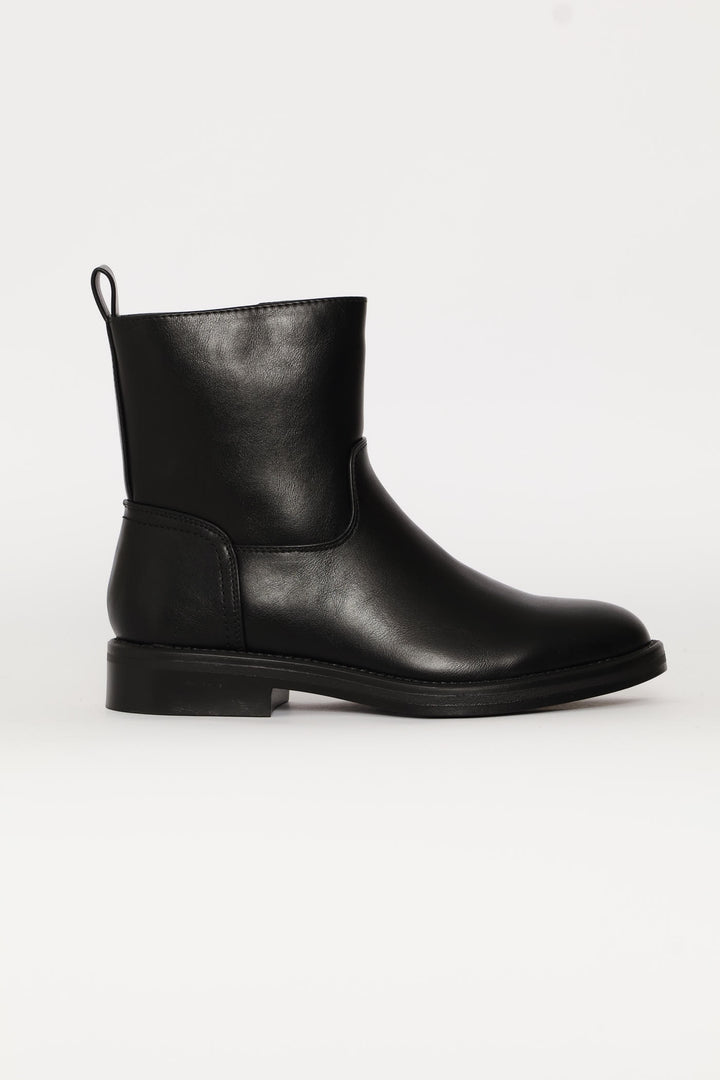 Round Toe Ankle Boot - Black