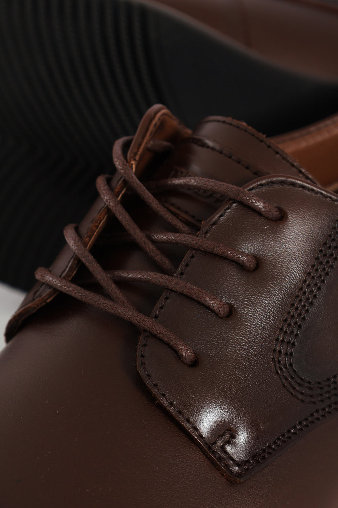 Leather Stitched Toe Cap Derby Shoe - Chocolate