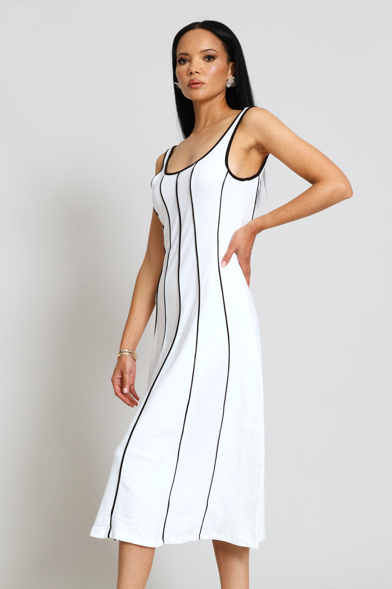 Panelled Fit & Flared Contrast Piping Knit Midi Dress - White/Black