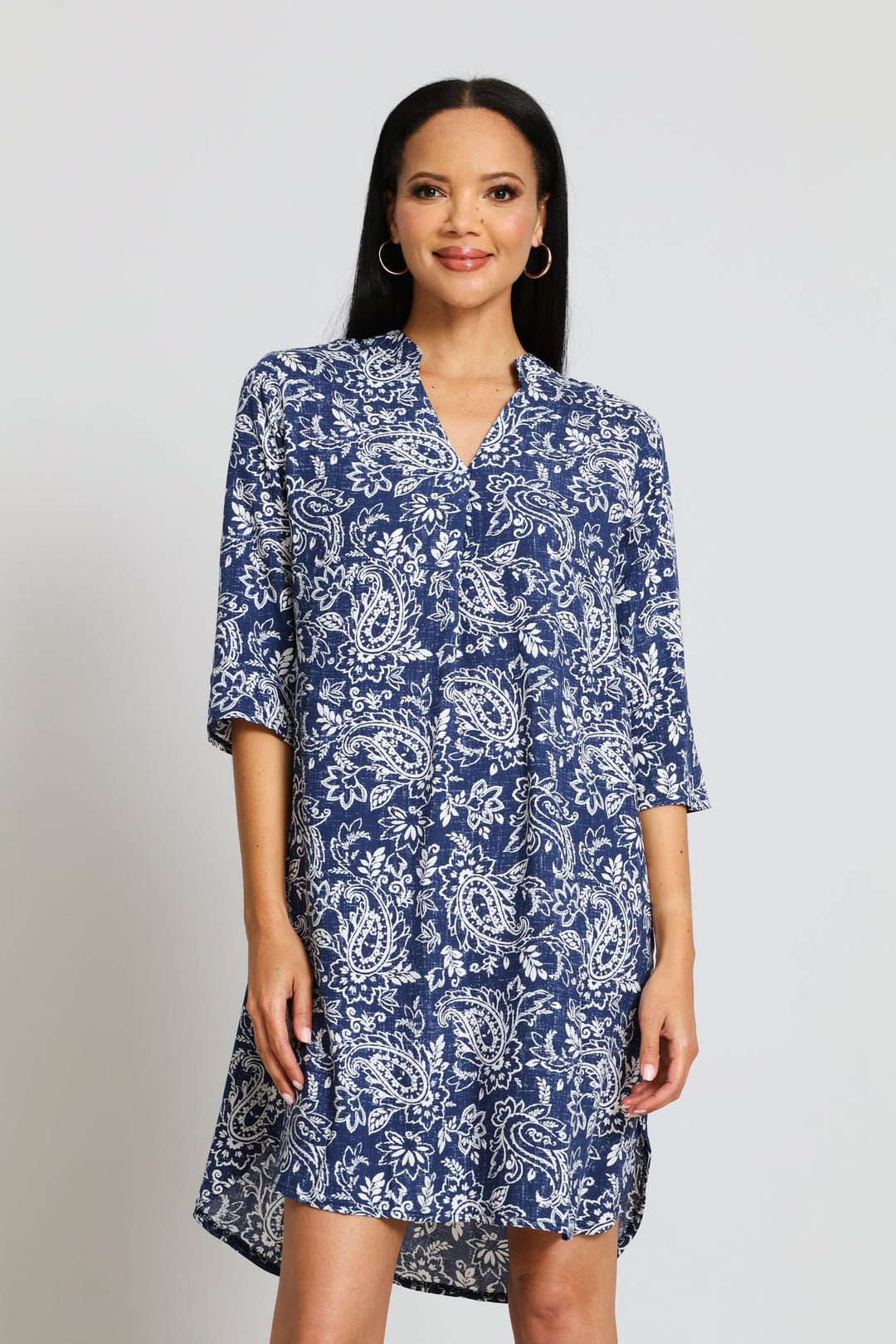 Mandarin Collar Pleat Front Print Shift Dress - Cream/Navy