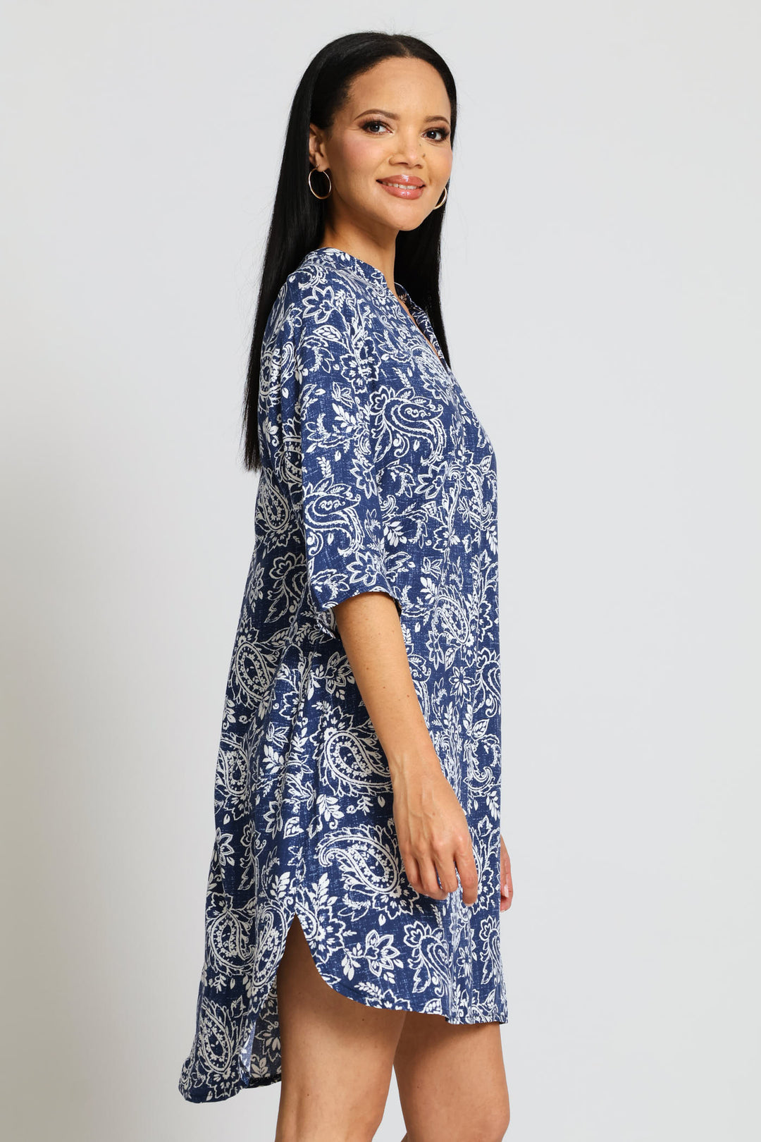 Mandarin Collar Pleat Front Print Shift Dress - Cream/Navy