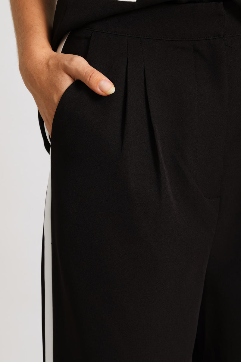 Contrast Side Strip Detail Pant - Black/White