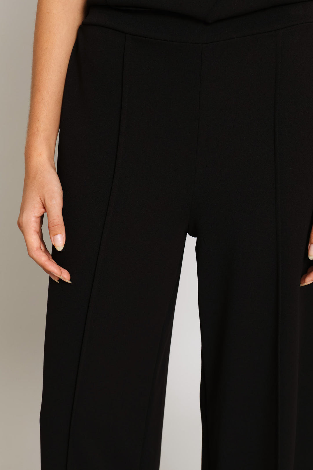 Pin Tuck Wide Leg Pant - Black