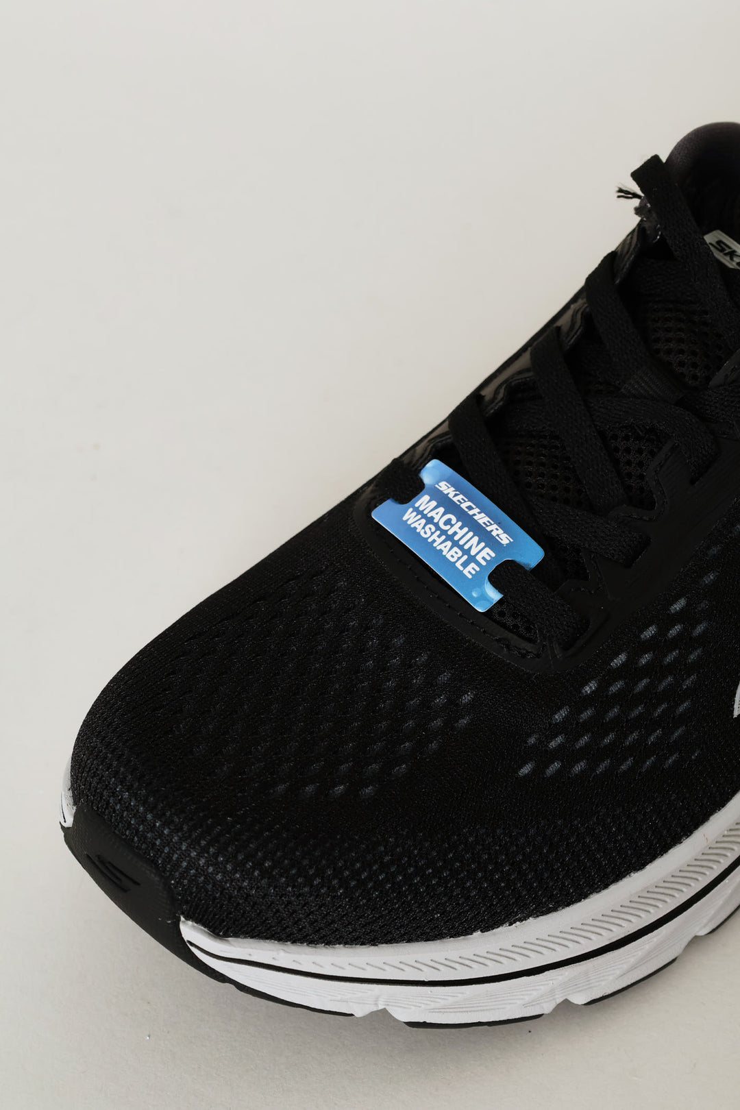 Go Run Consistent Sneaker - Black/Grey