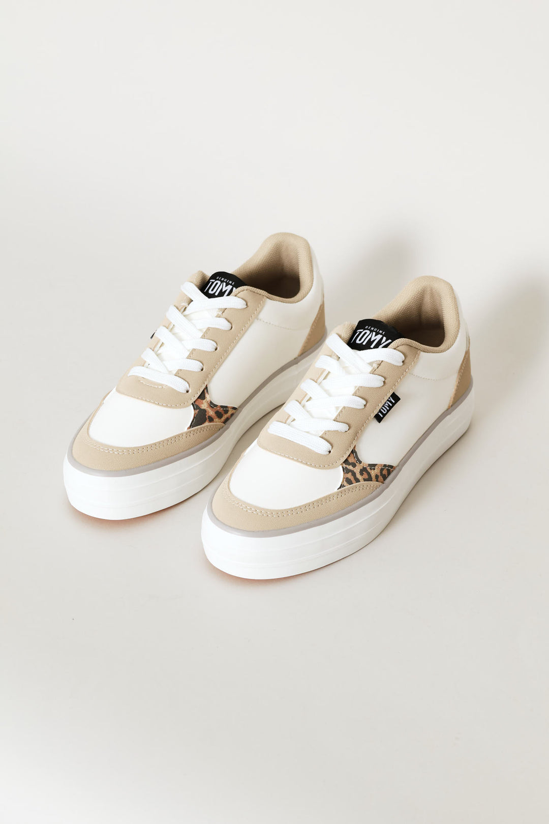Sydney Sneaker - White/Beige