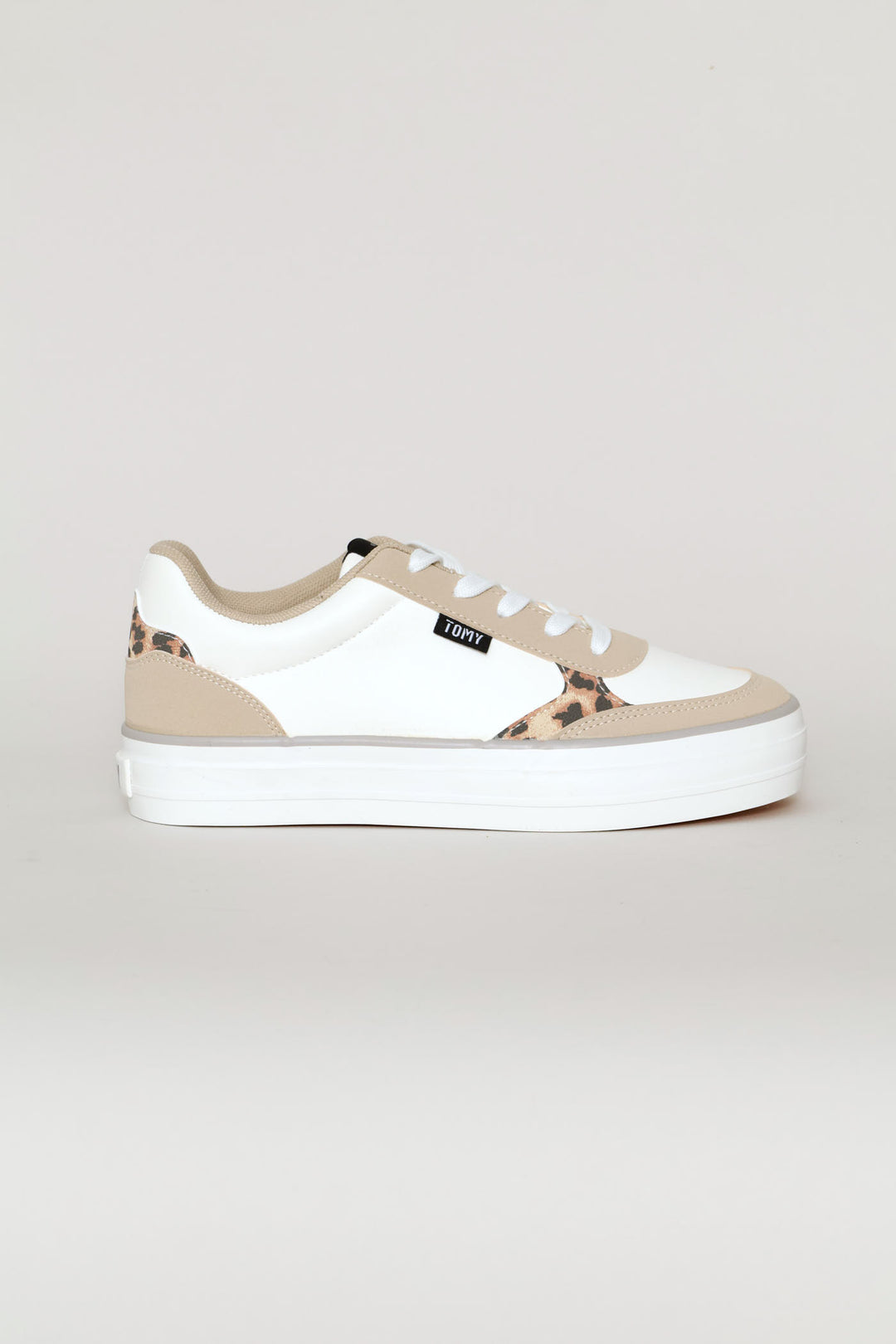 Sydney Sneaker - White/Beige