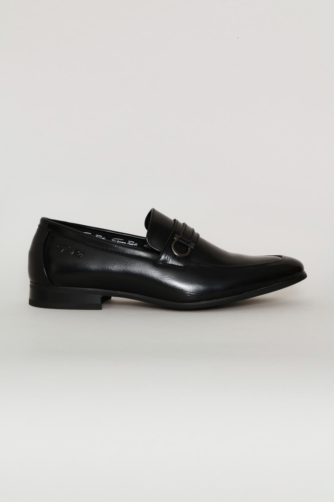 Kyan Trim Detail Slip On - Black