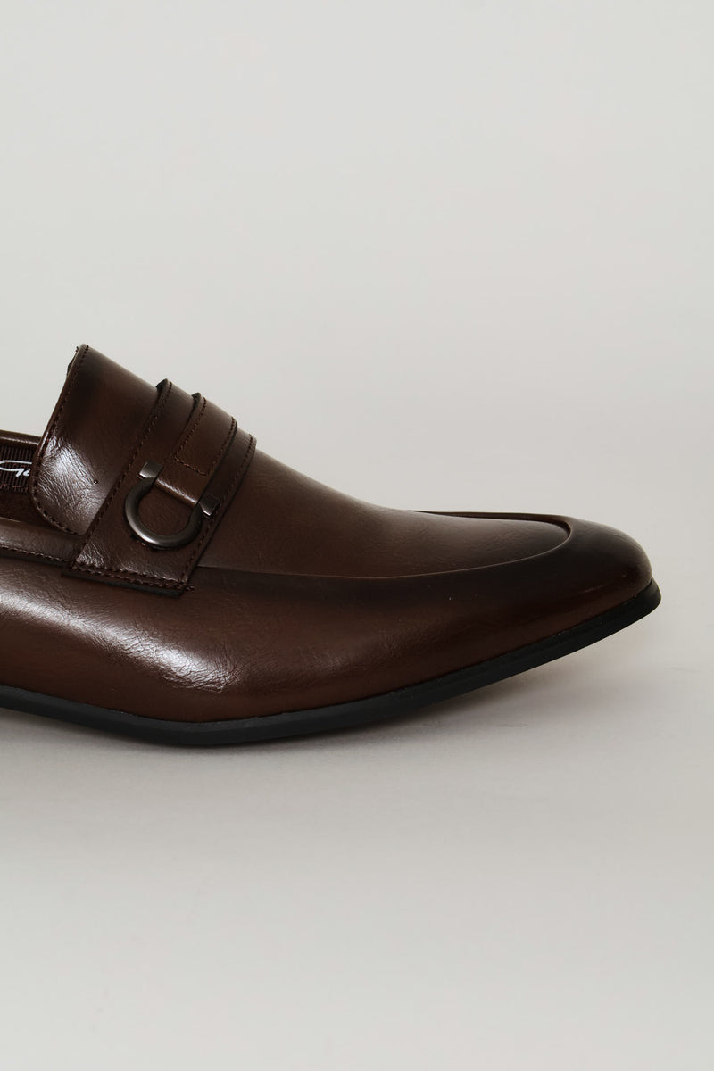 Kyan Trim Detail Slip On - Brown