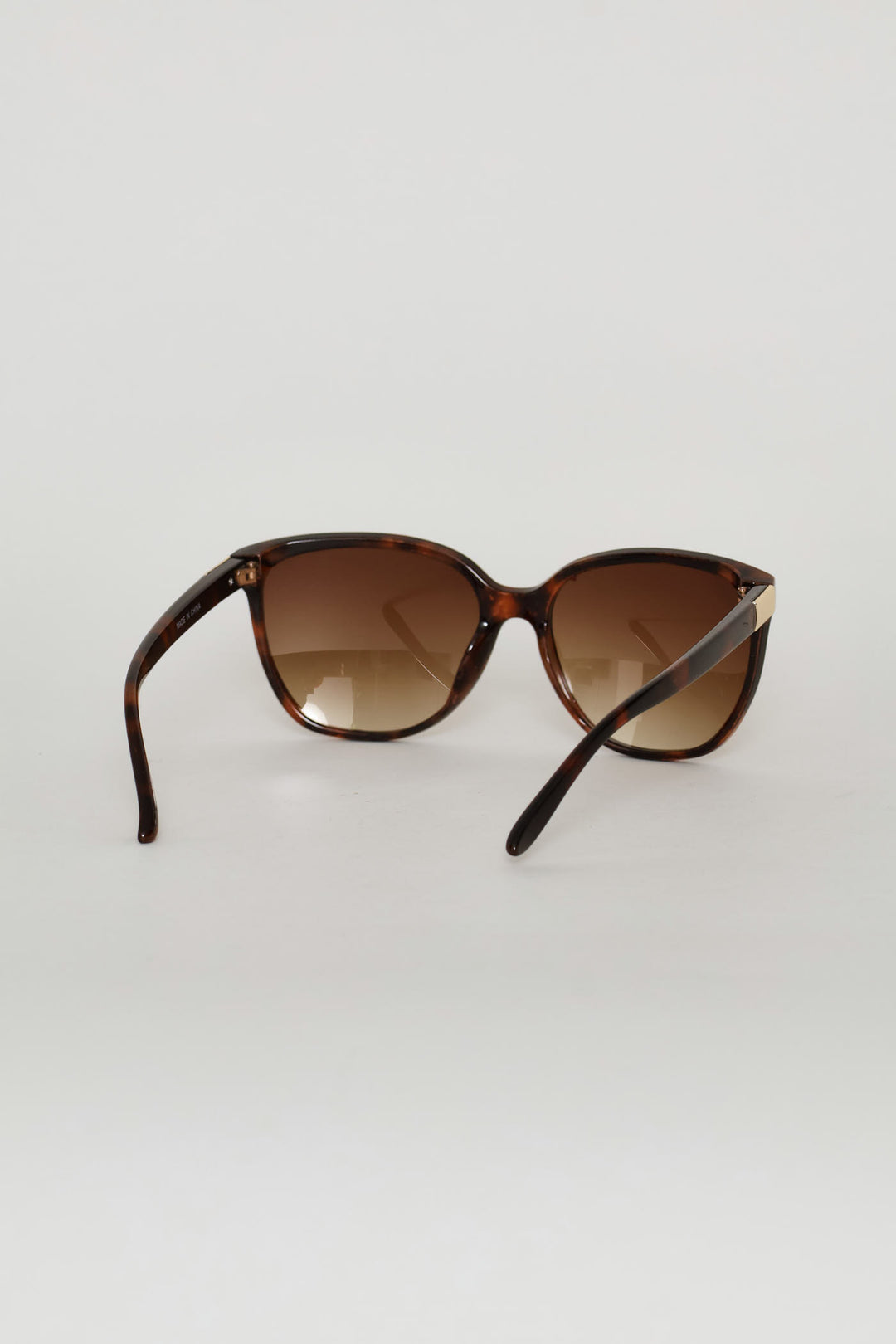 Cat Eye Gold Detail Lense Sunglasses - Tortoise Shell