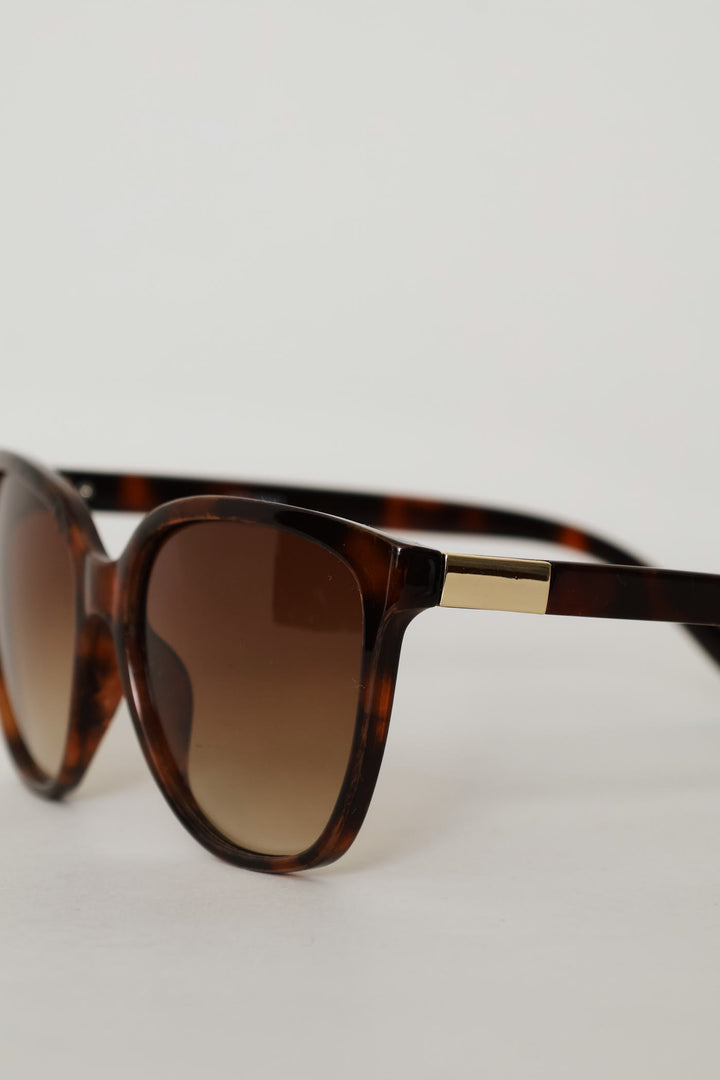 Cat Eye Gold Detail Lense Sunglasses - Tortoise Shell