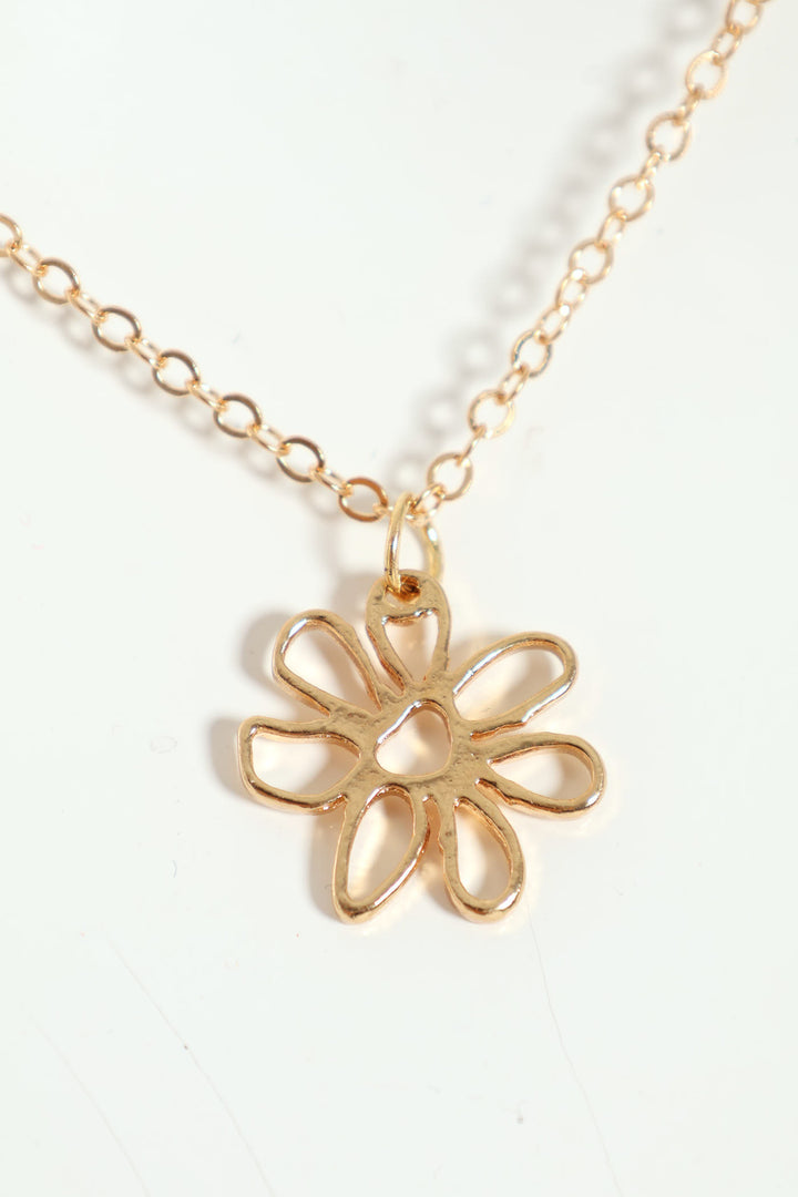 Cutout Floral Pendant Necklace - Gold