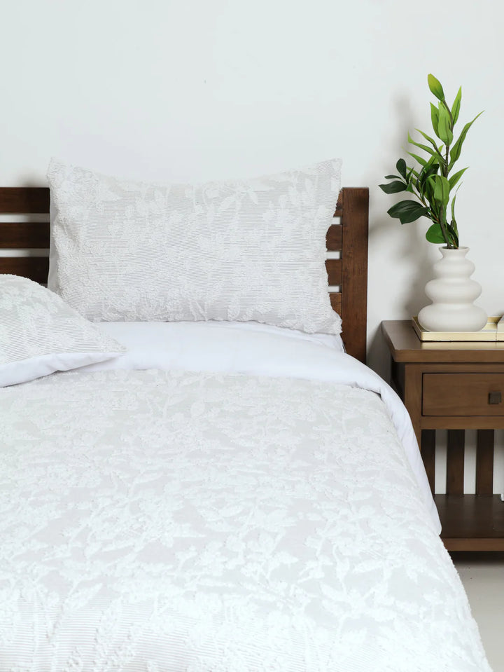 Clipped Botanical Tufted Duvet Cover - Grey