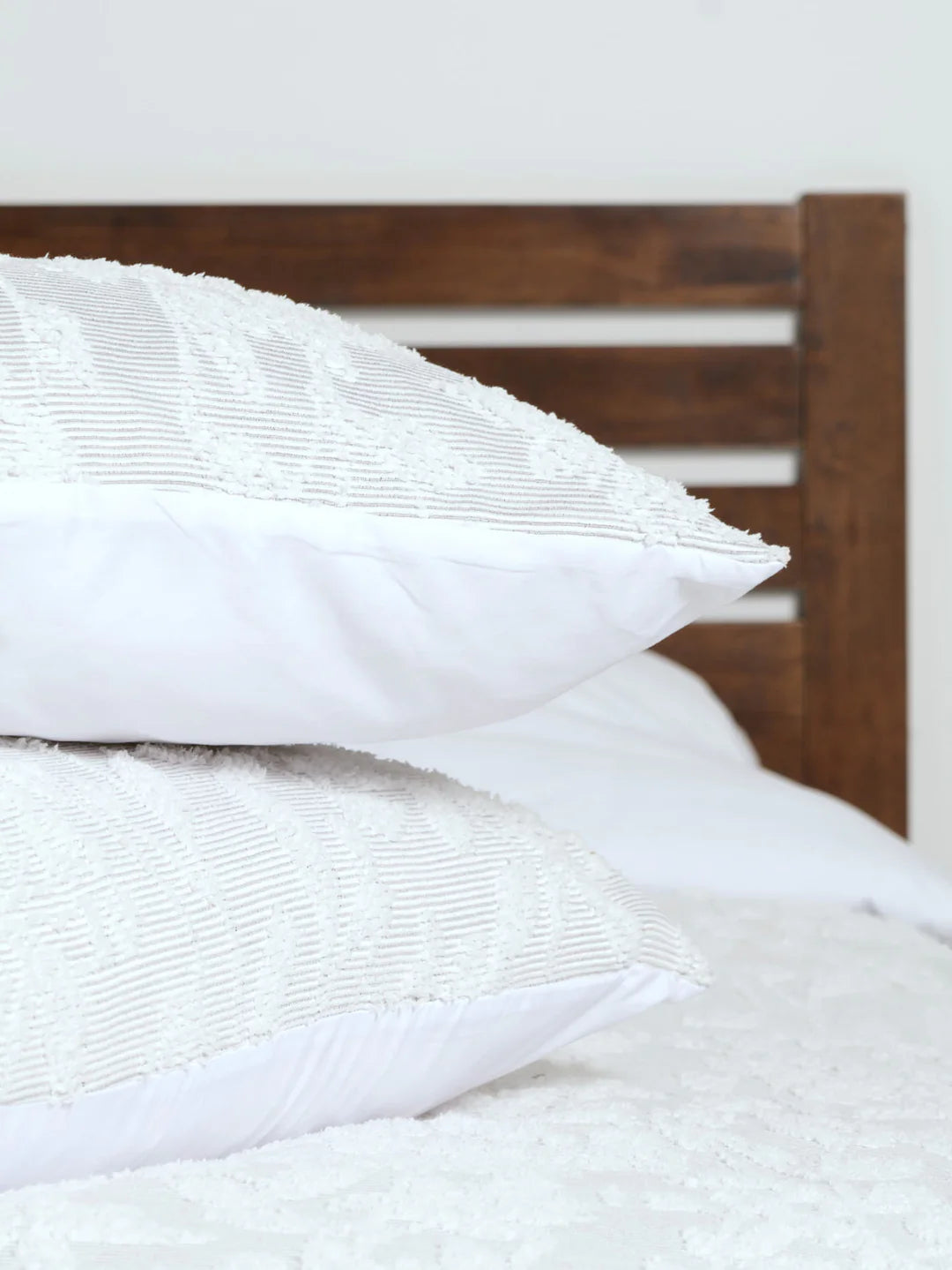 Clipped Botanical Tufted Duvet Cover - Grey