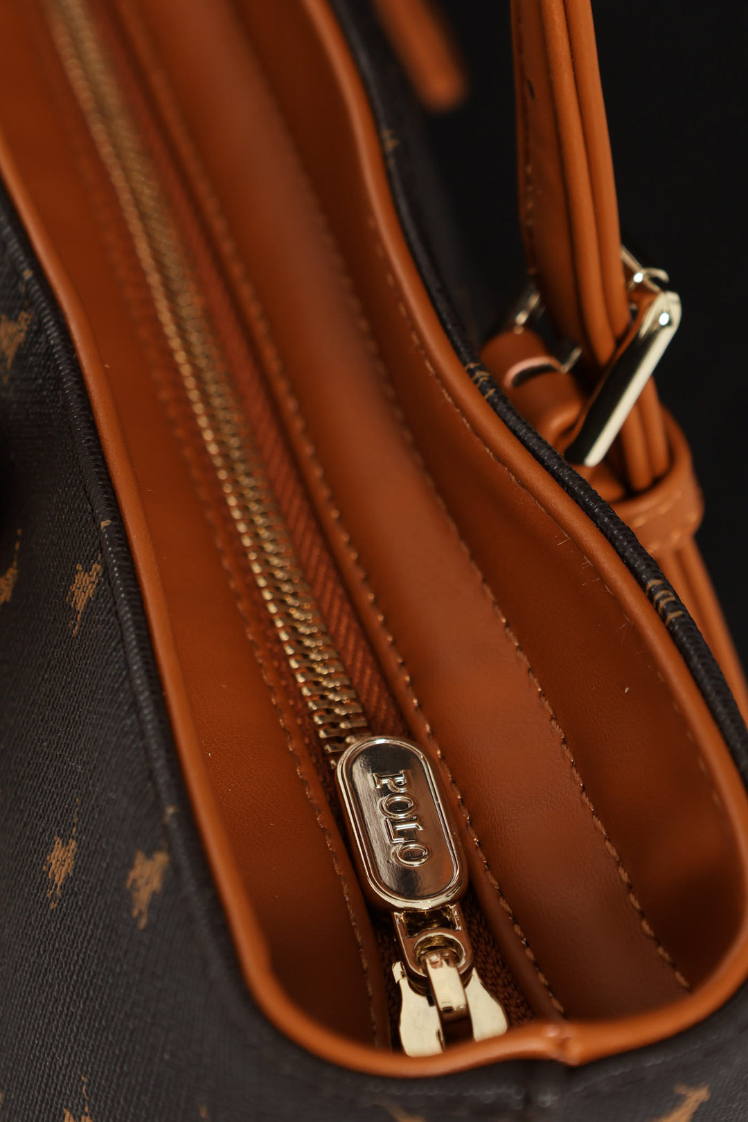 Iconic Medium Tote - Brown