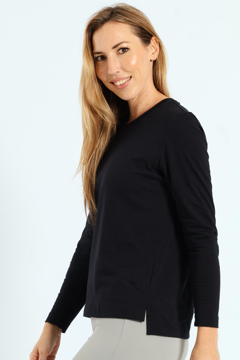 Boxy Step Hem Crewneck - Black