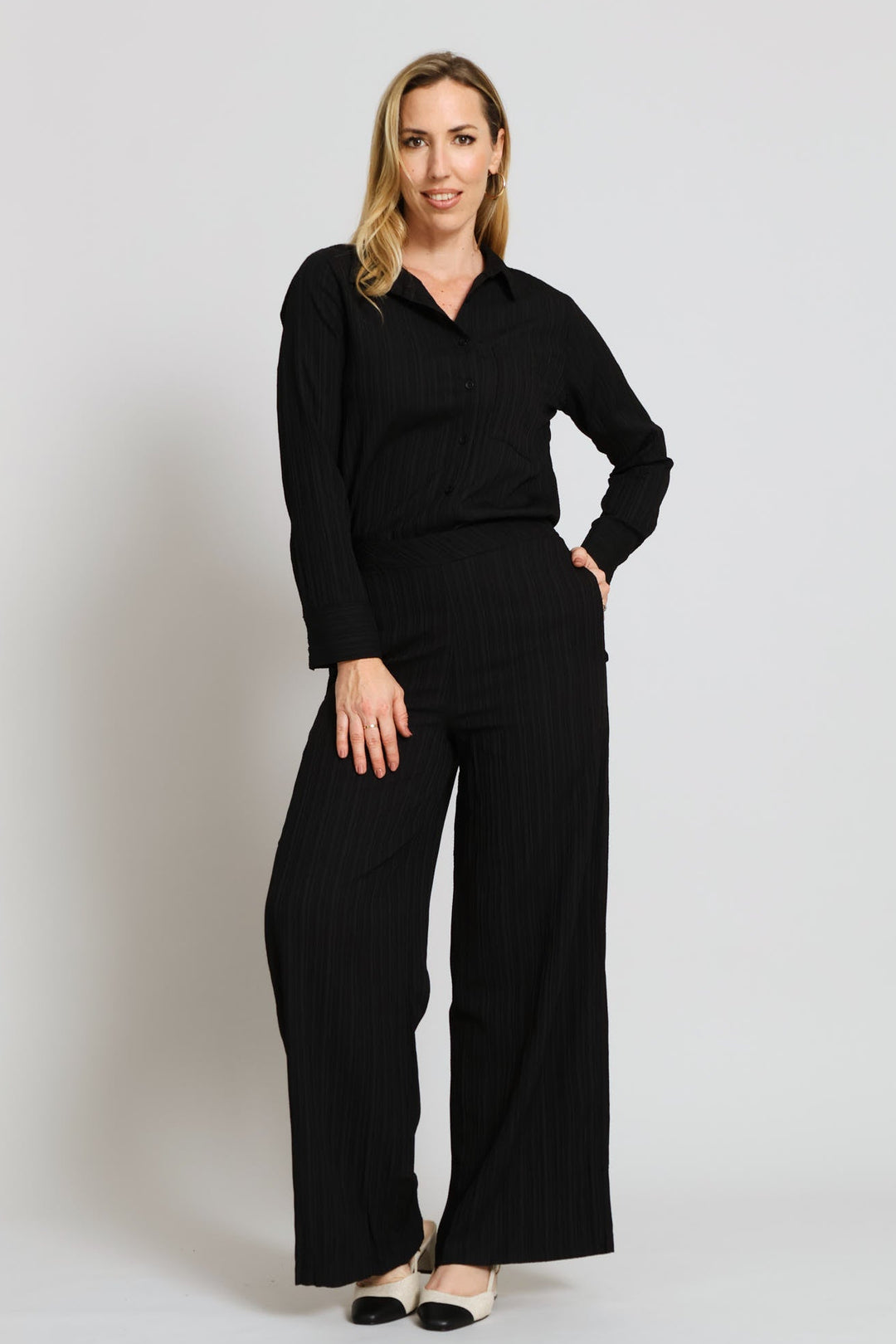 Textured Wide Leg Pant - Black