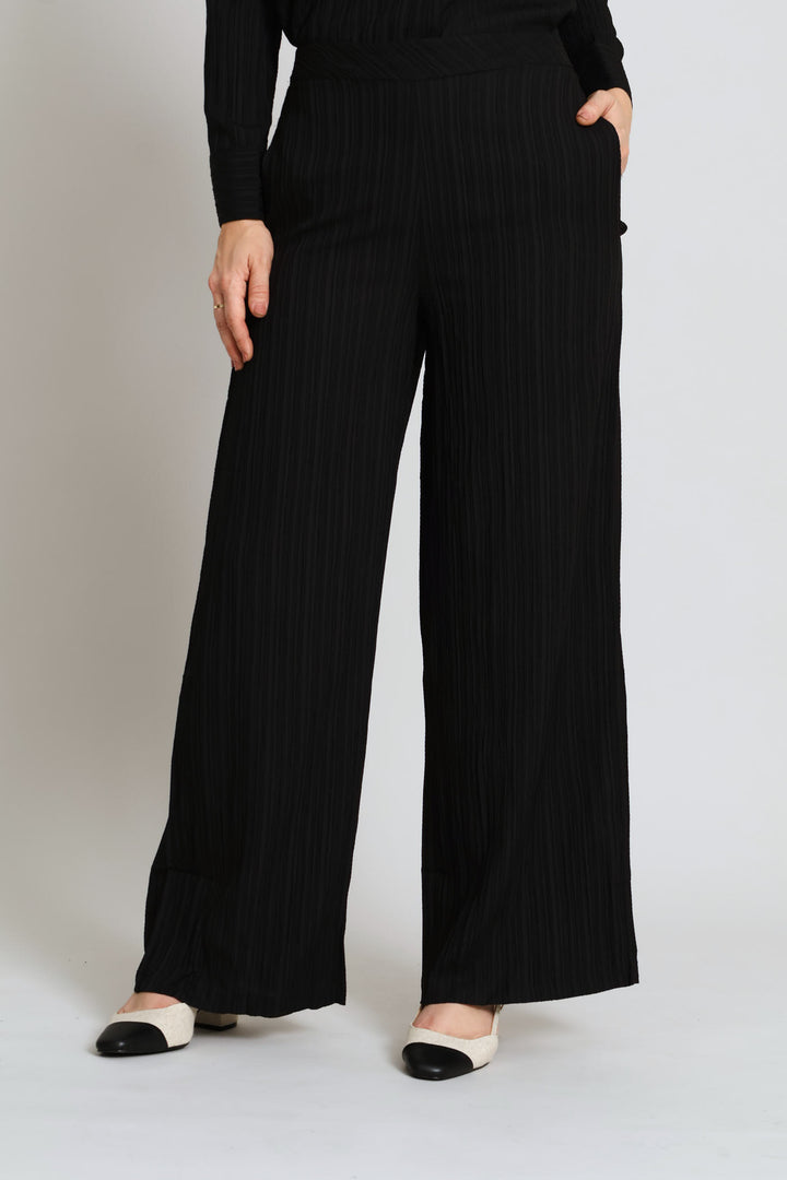 Textured Wide Leg Pant - Black