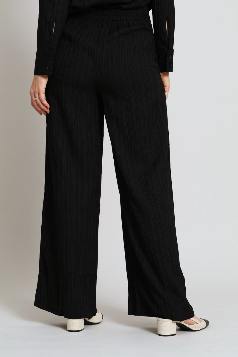 Textured Wide Leg Pant - Black