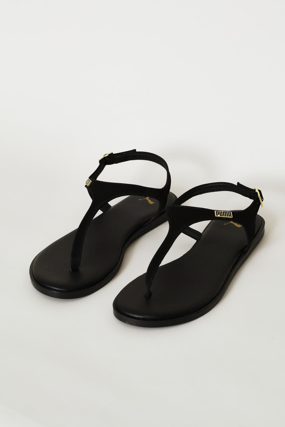 Styla Sleek Feather Zadp Sandal - Black/Gold
