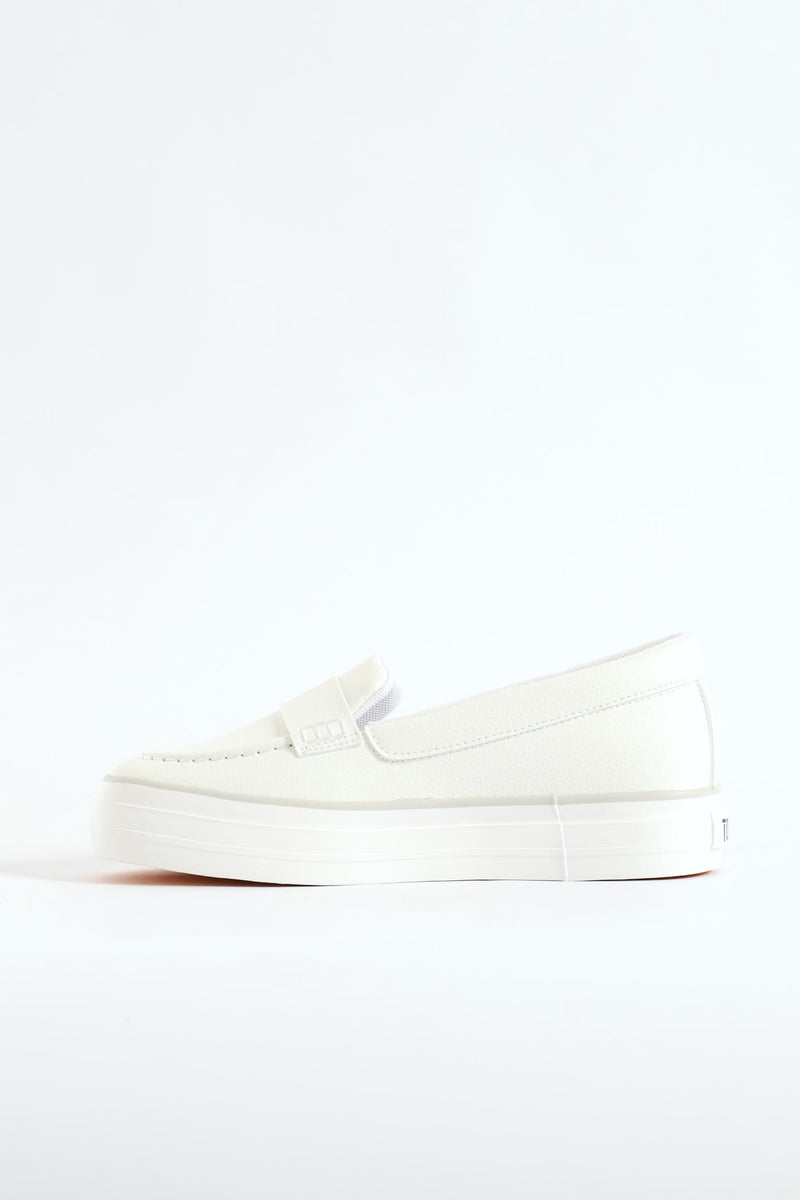 Arrow Loafer - White