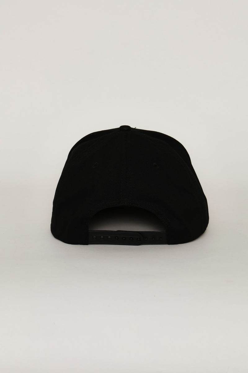 Flat Bill La Cap - Black