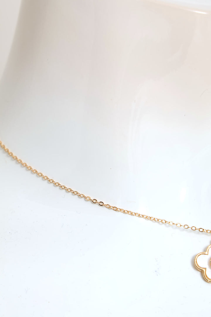 Clover Diamante & Mother Of Pearl Pendant Set - Gold