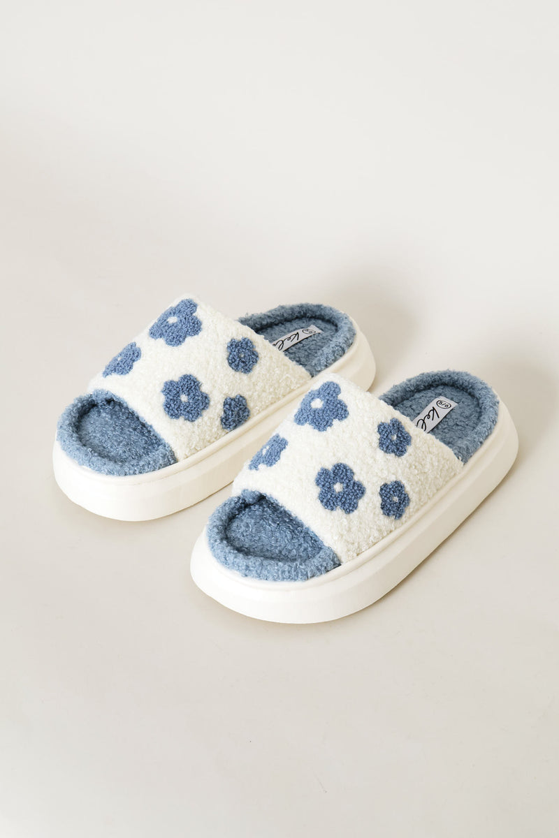 Daisy Floral Slipper - White/Light Blue