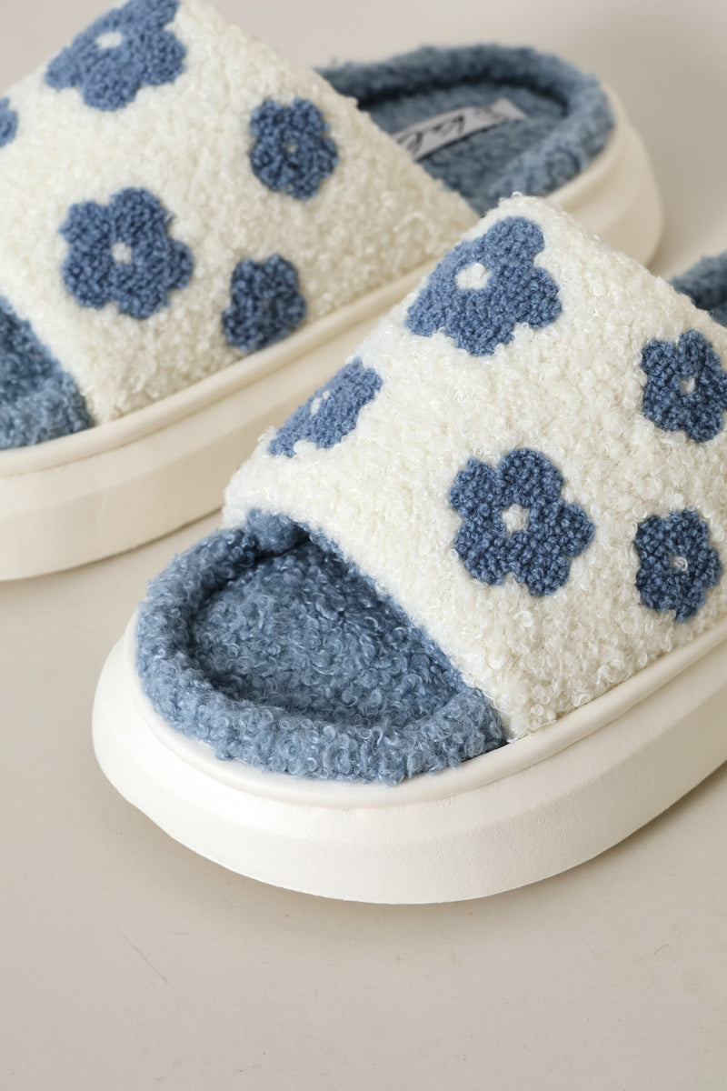 Daisy Floral Slipper - White/Light Blue