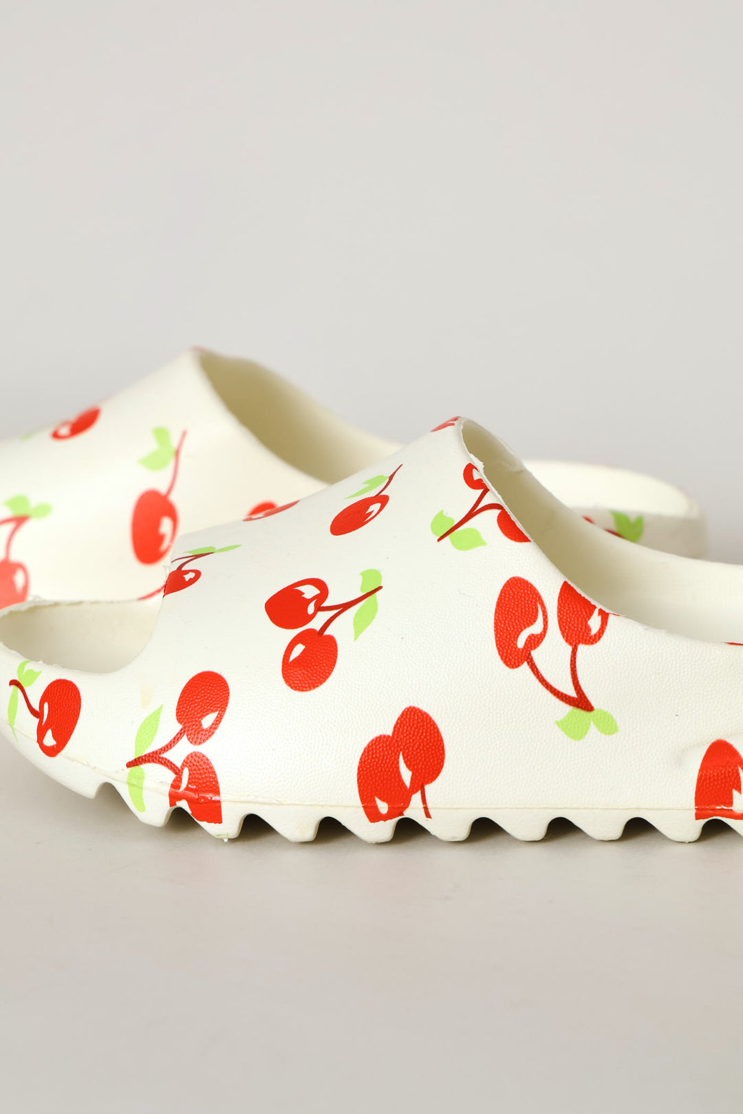 Girls Cherry Bow Slide - Cream