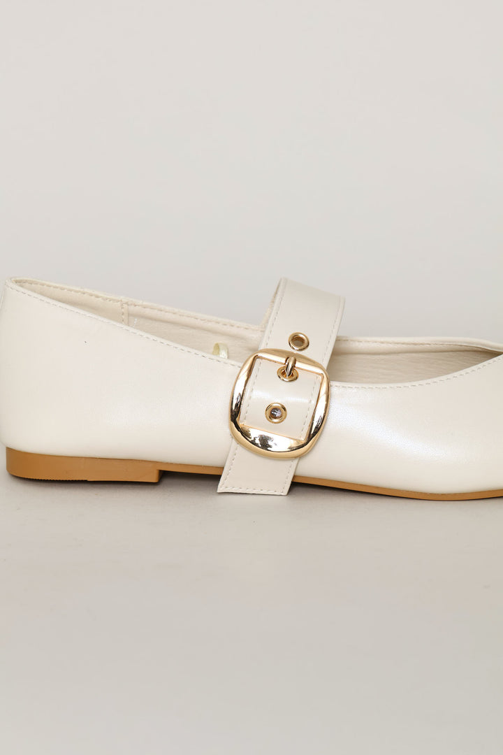 V-Cut Pointy Maryjane Pump - Off White