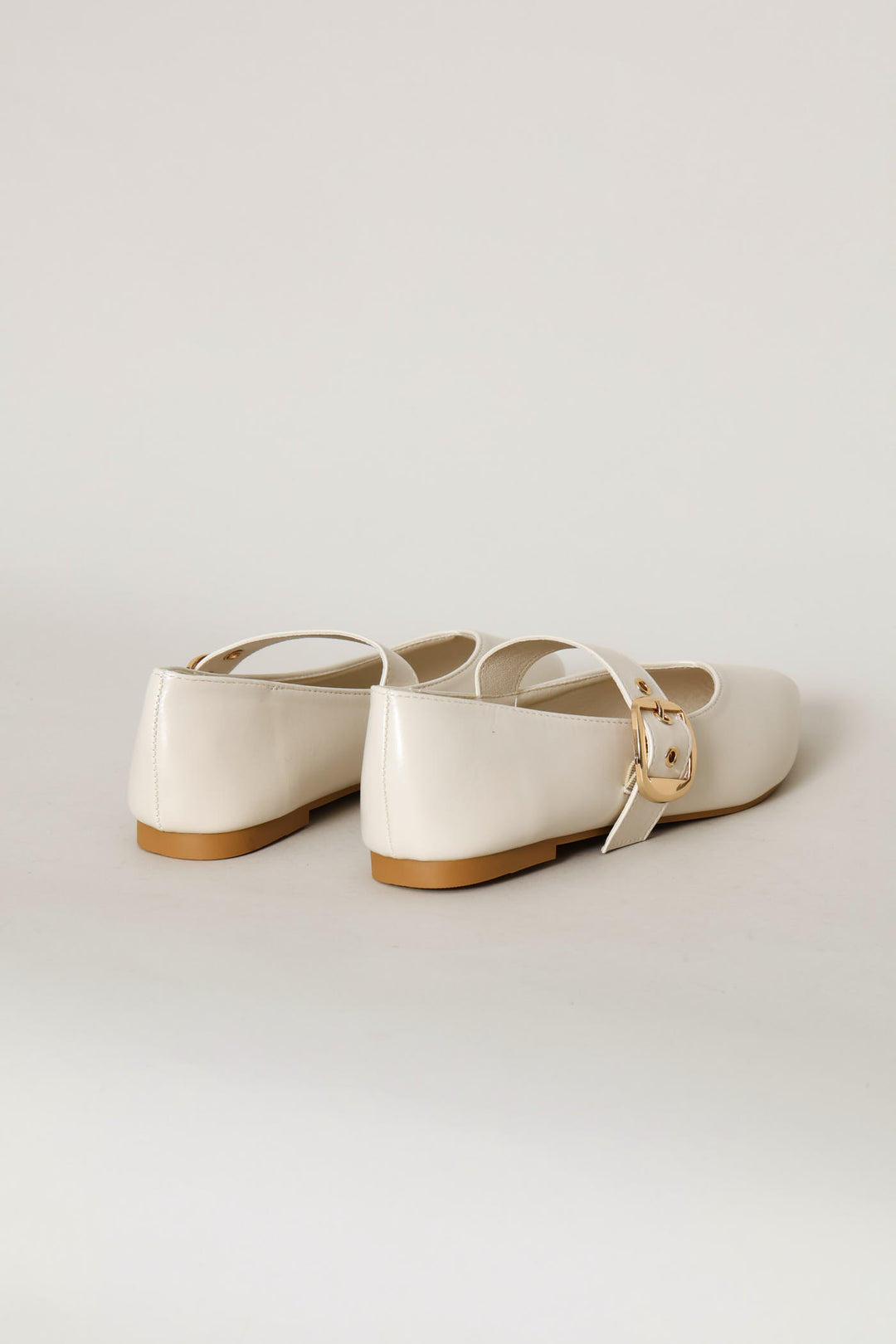 V-Cut Pointy Maryjane Pump - Off White