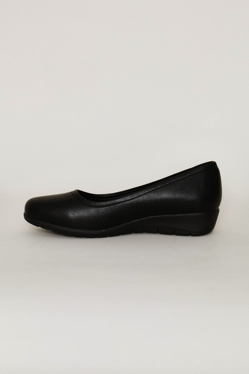 Logo Pump Heel - Black