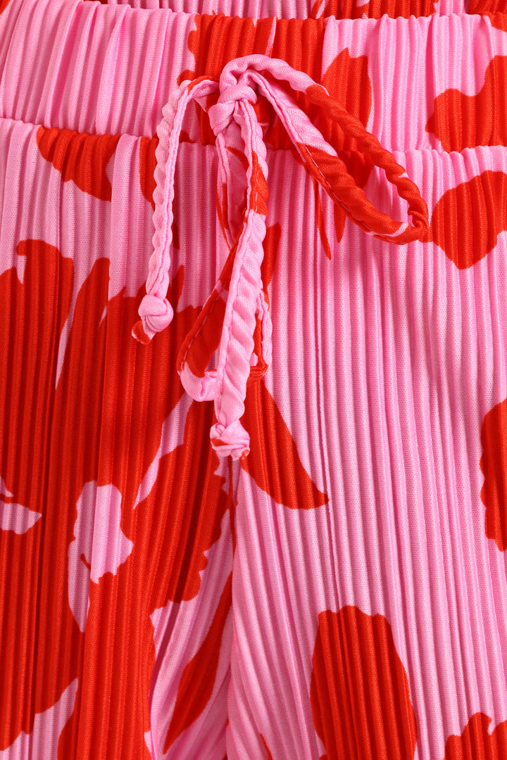 Two Tone Floral Plisse Mid Thigh Short - Red/Pink