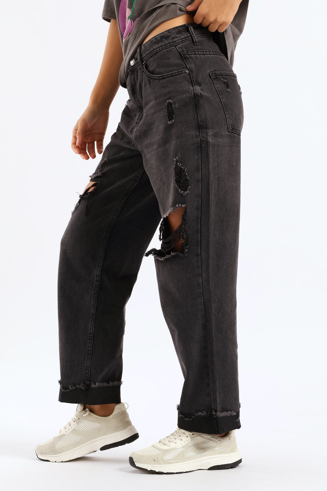 Ripped Knee Boyfriend Jean - Salty Black