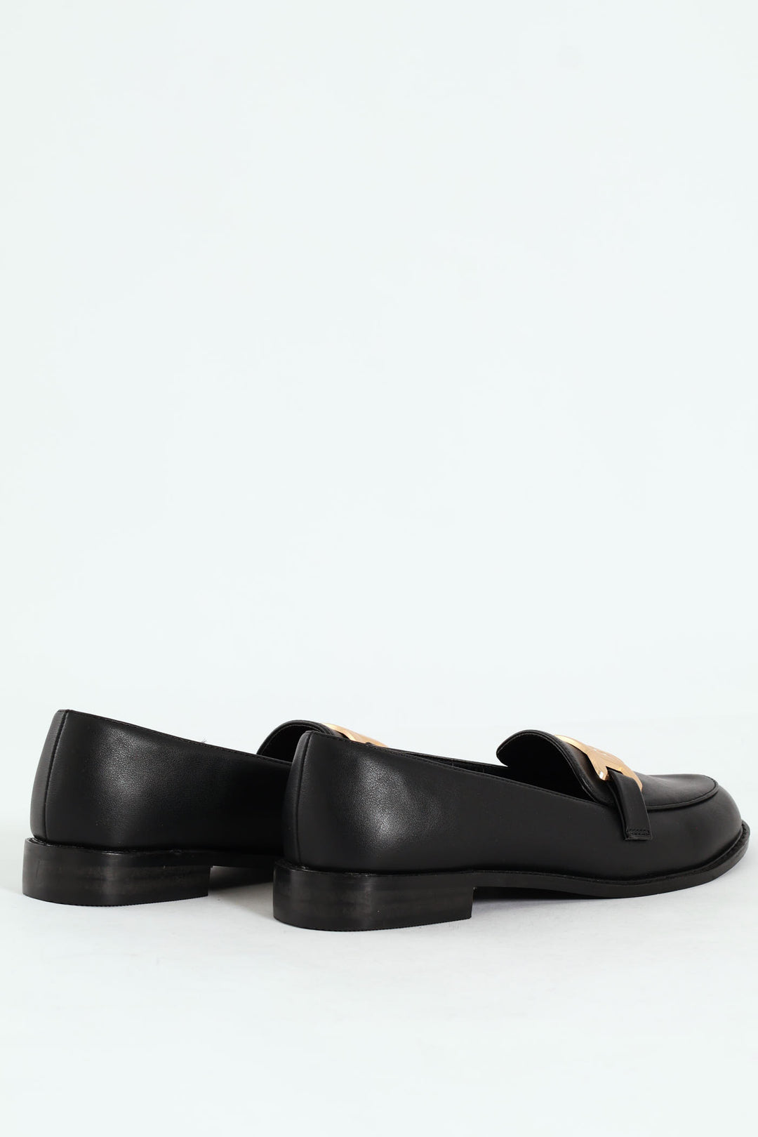 Loafer With Chain Metal Trim - Black