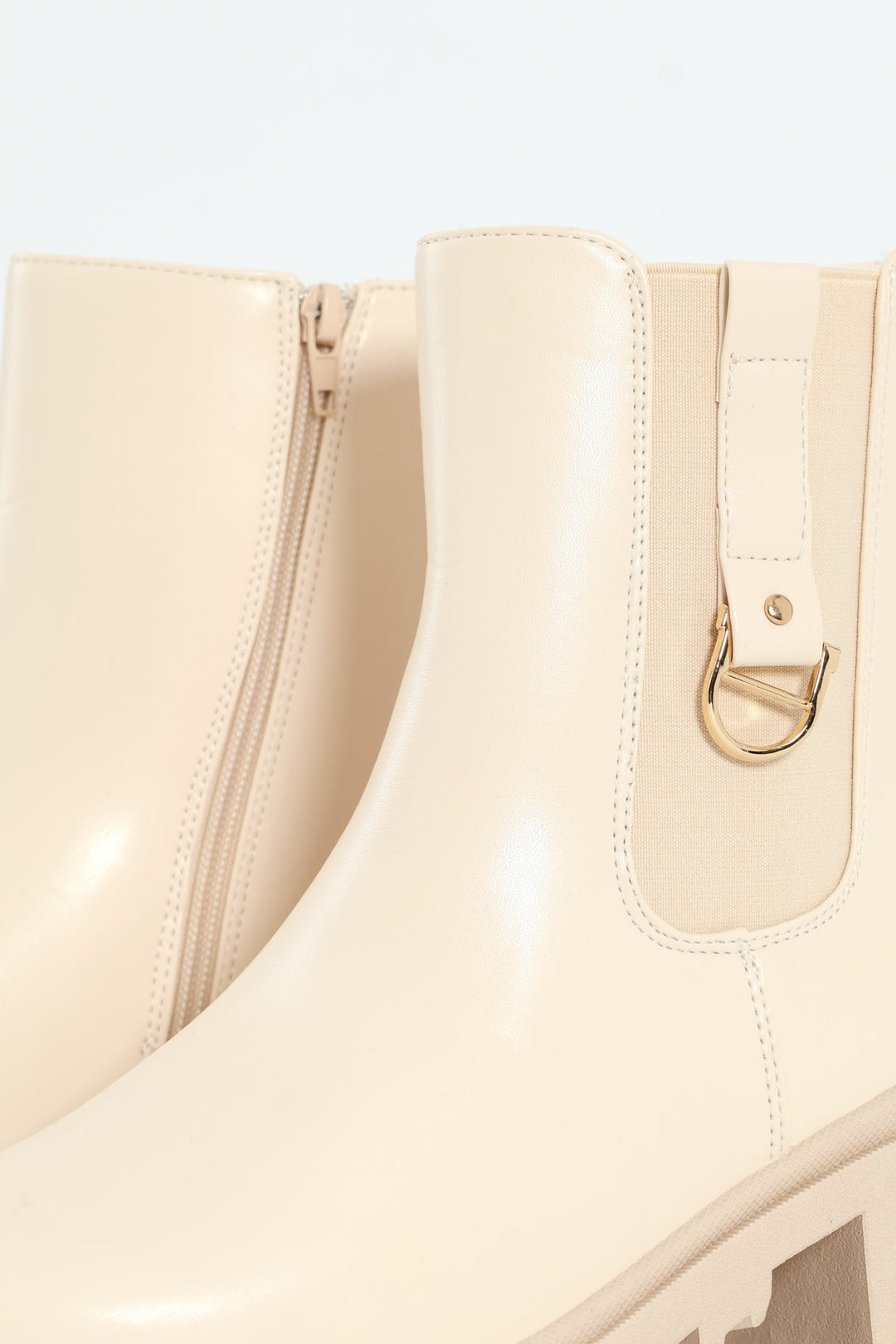 Plain Trim Chunky Heeled Chelsea Boot - Stone