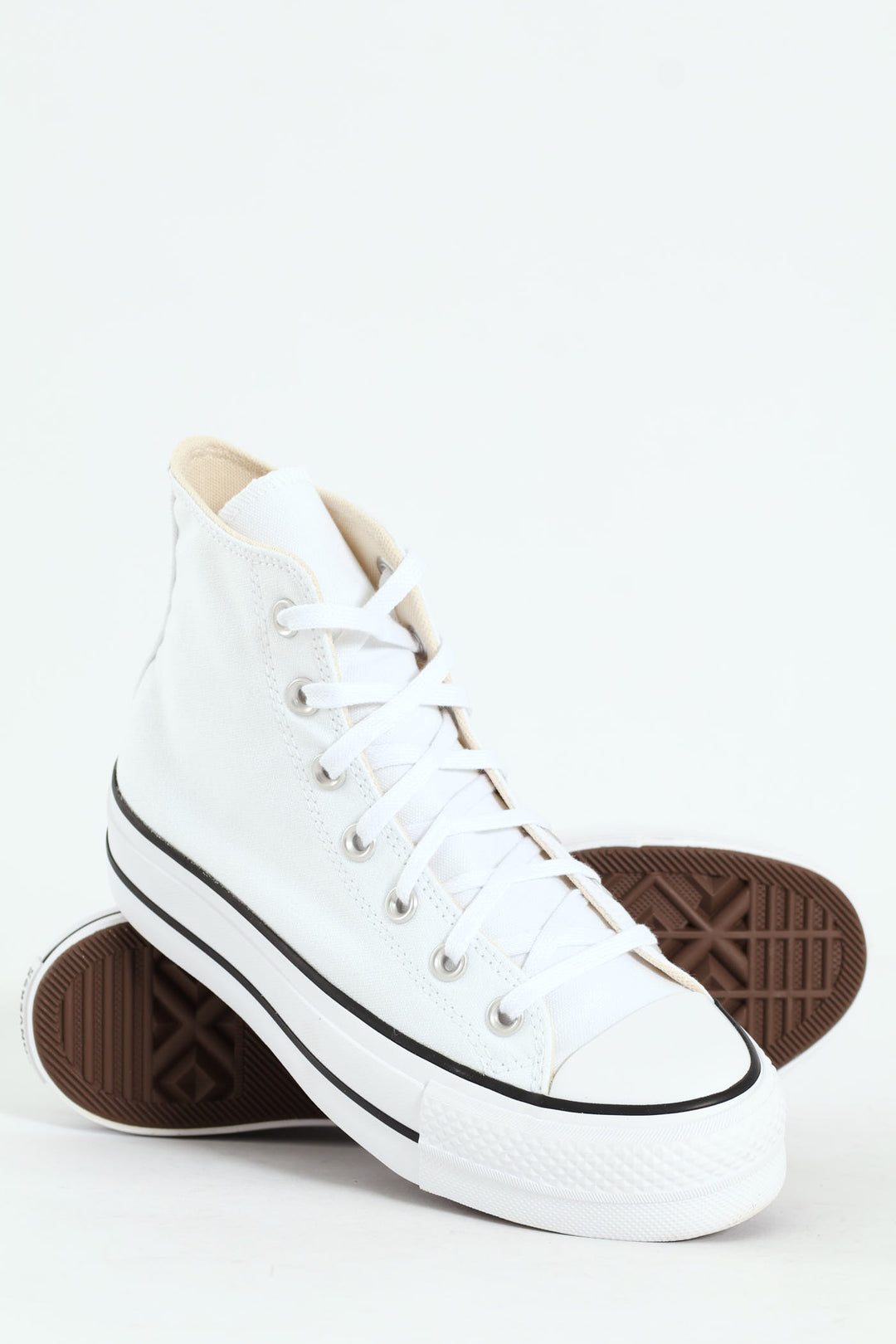 Chuck Taylor Canvas All Star Platform Sneaker - White